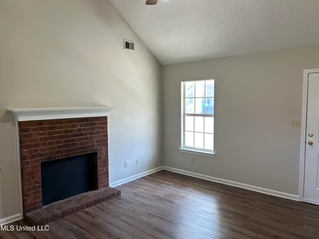 $1,395 | 7059 Hampton Drive, Horn Lake, MS 38637