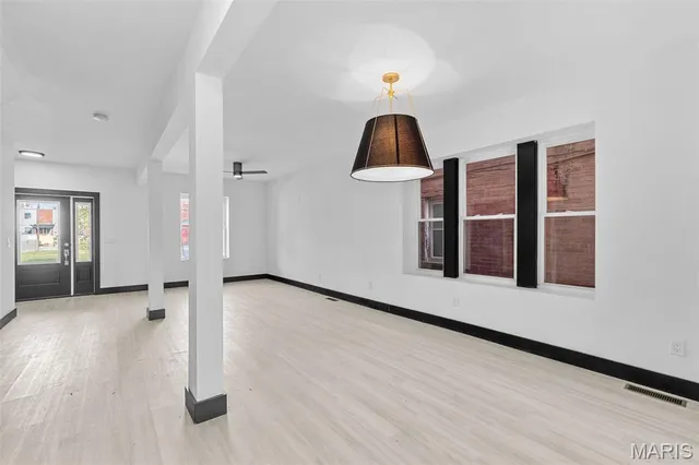 $2,750 | 4334 Arco Avenue, St. Louis, MO 63110