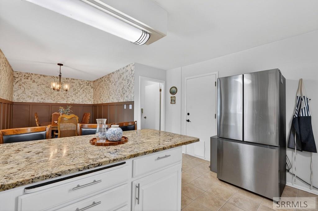 6 Stanford Avenue Pocatello, ID 83201 - Photo 12 of 58