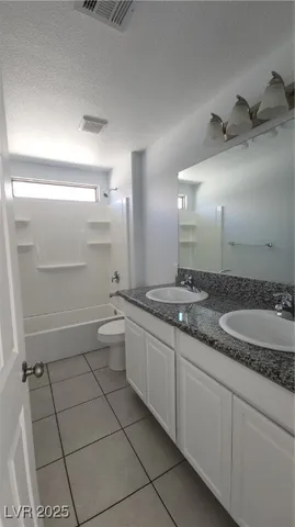 $2,800 | 3045 East Austin Pale Avenue, North Las Vegas, NV 89081