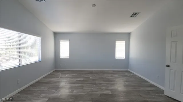 $2,800 | 3045 East Austin Pale Avenue, North Las Vegas, NV 89081