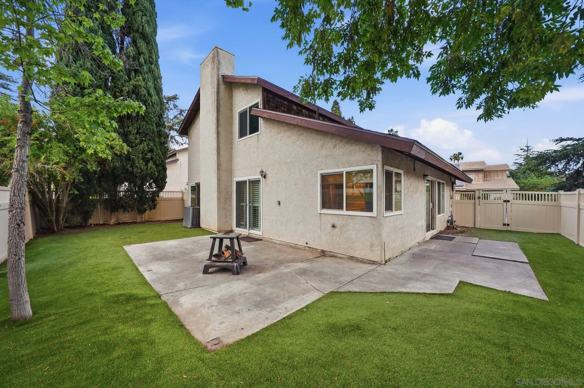 2716 Grade Place Spring Valley, CA 91977 - Photo 17 of 27 Gallery Image 17