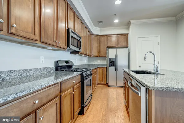 $2,800 | 7764 Cedar Branch Drive, Unit 87, Gainesville, VA 20155