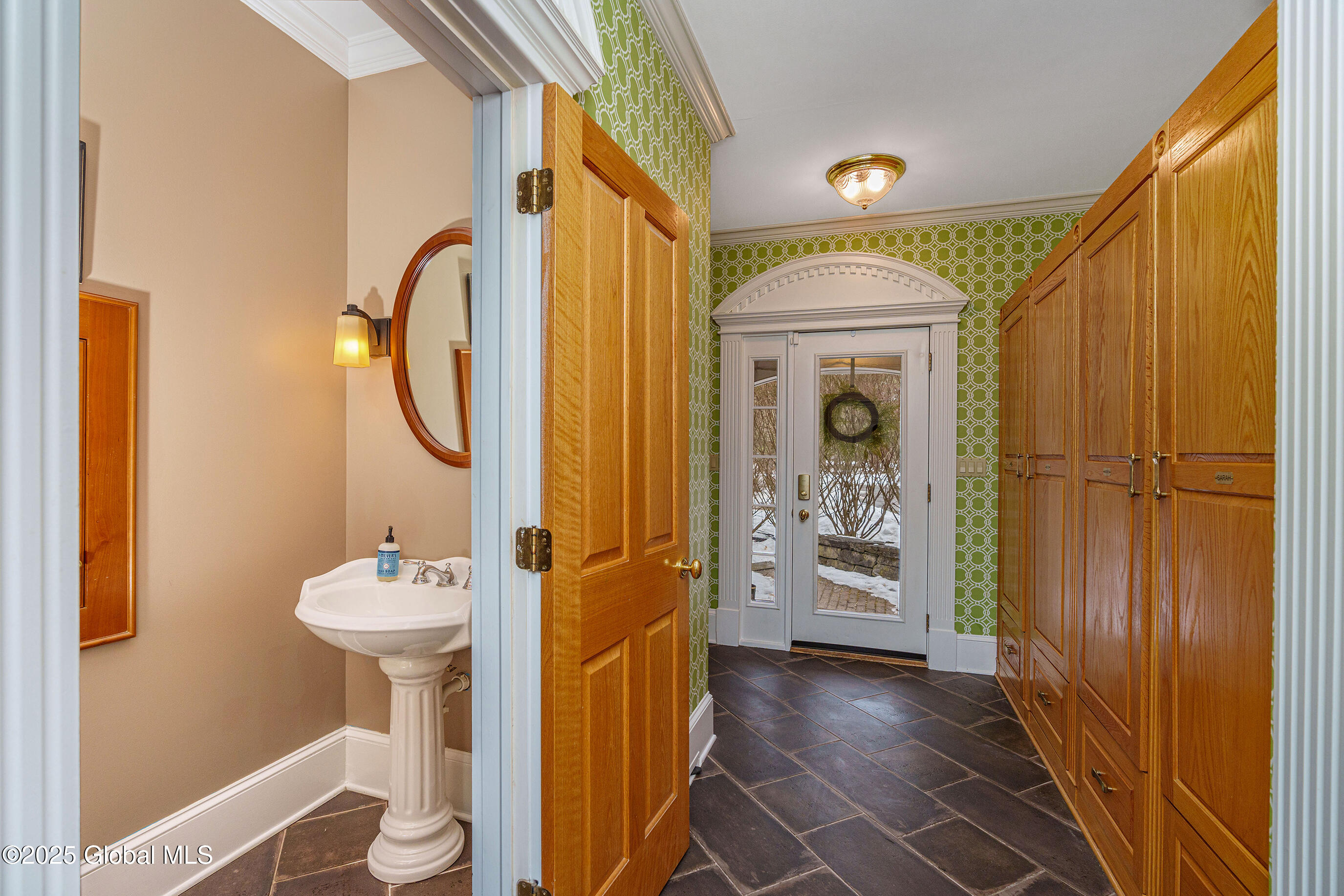 261 Bender Lane Bethlehem, NY 12077 - Photo 26 of 84 031-261-Bender-Ln