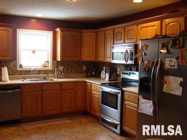 772 Power Marion, IL 62959 - Photo 6 of 14 Gallery Image 6