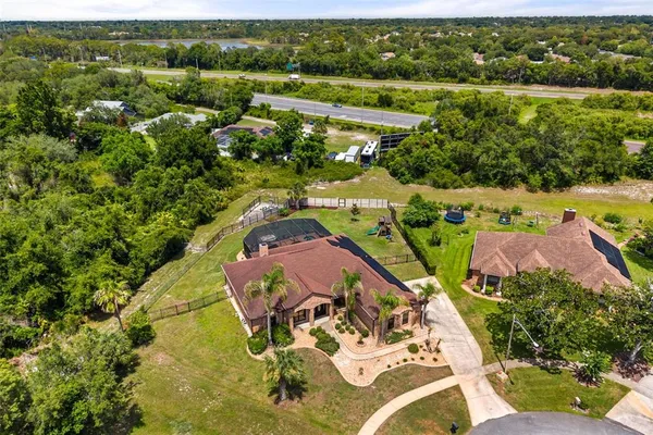 $589,900 | 660 Moss Point Cove Court, DeBary, FL 32713