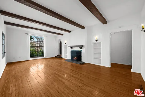 $2,300,000 | 457 North Orange Drive, Los Angeles, CA 90036