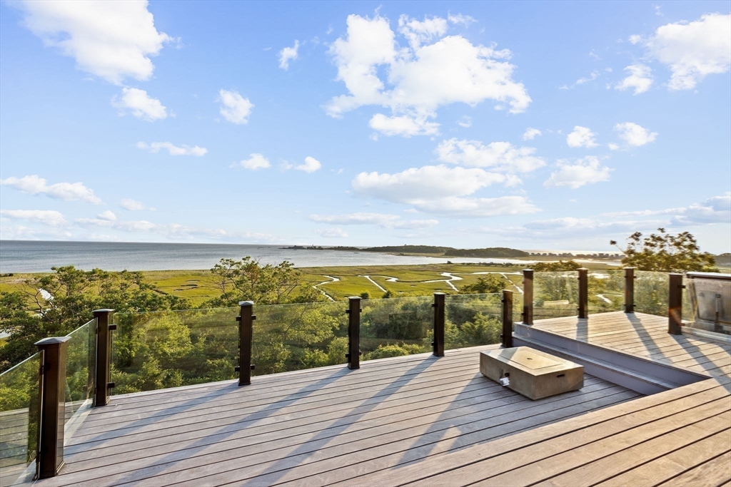 24 Wood Island Road Scituate, MA 02066 - Photo 9 of 42