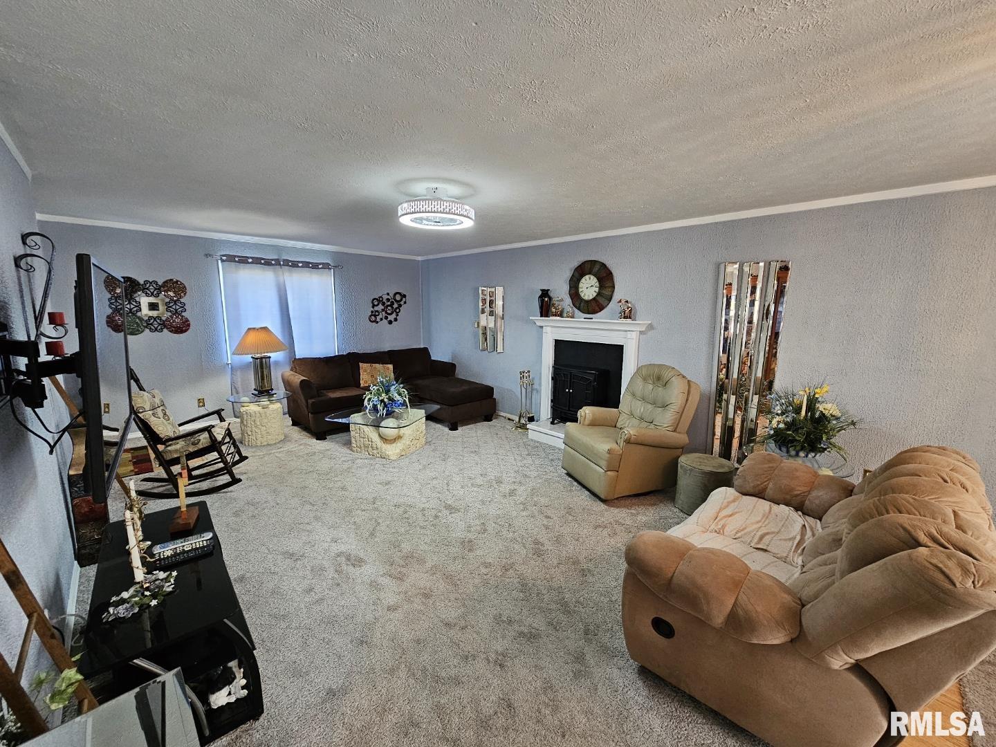 2925 Benton Road Mount Vernon, IL 62864 - Photo 9 of 23 Gallery Image 9