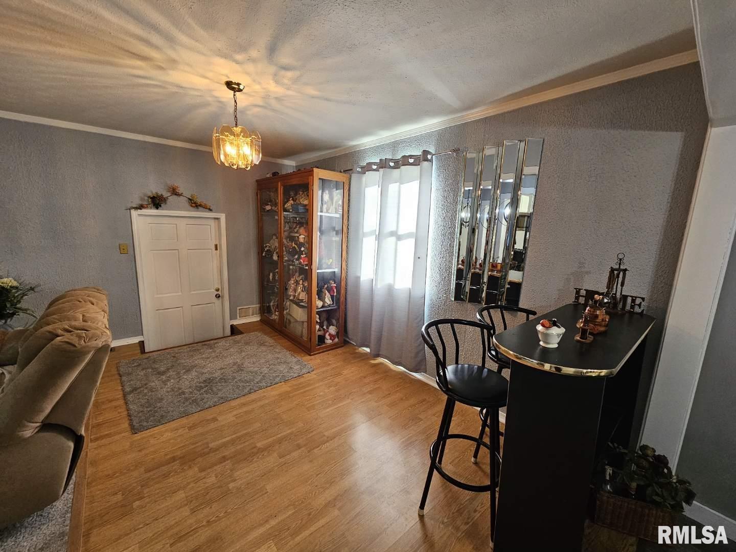2925 Benton Road Mount Vernon, IL 62864 - Photo 10 of 23 Gallery Image 10