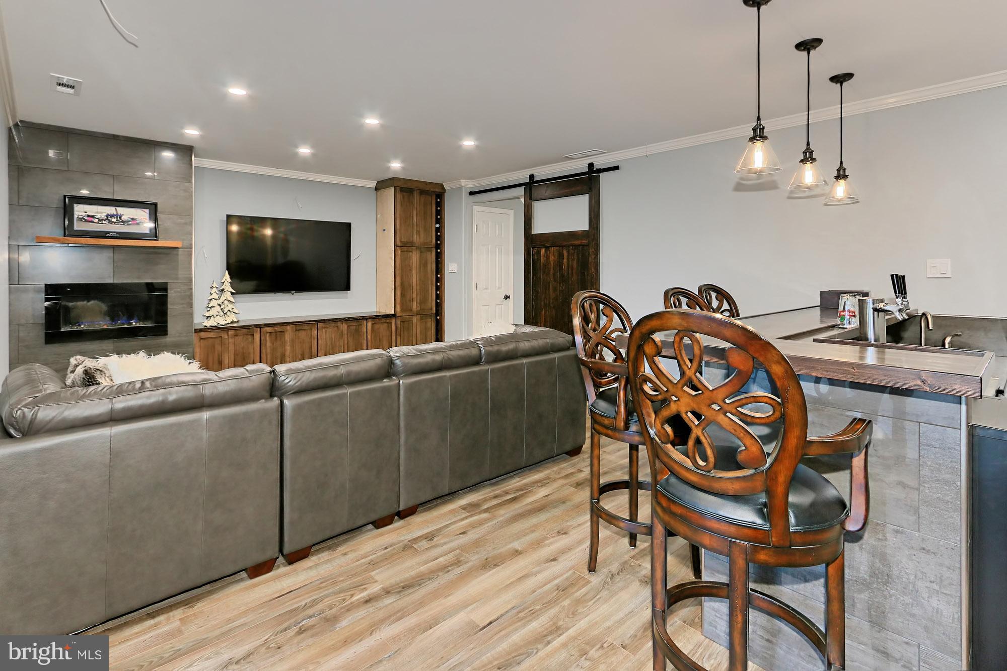 2078 Golf Course Drive Reston, VA 20191 - Photo 28 of 42 Family Room