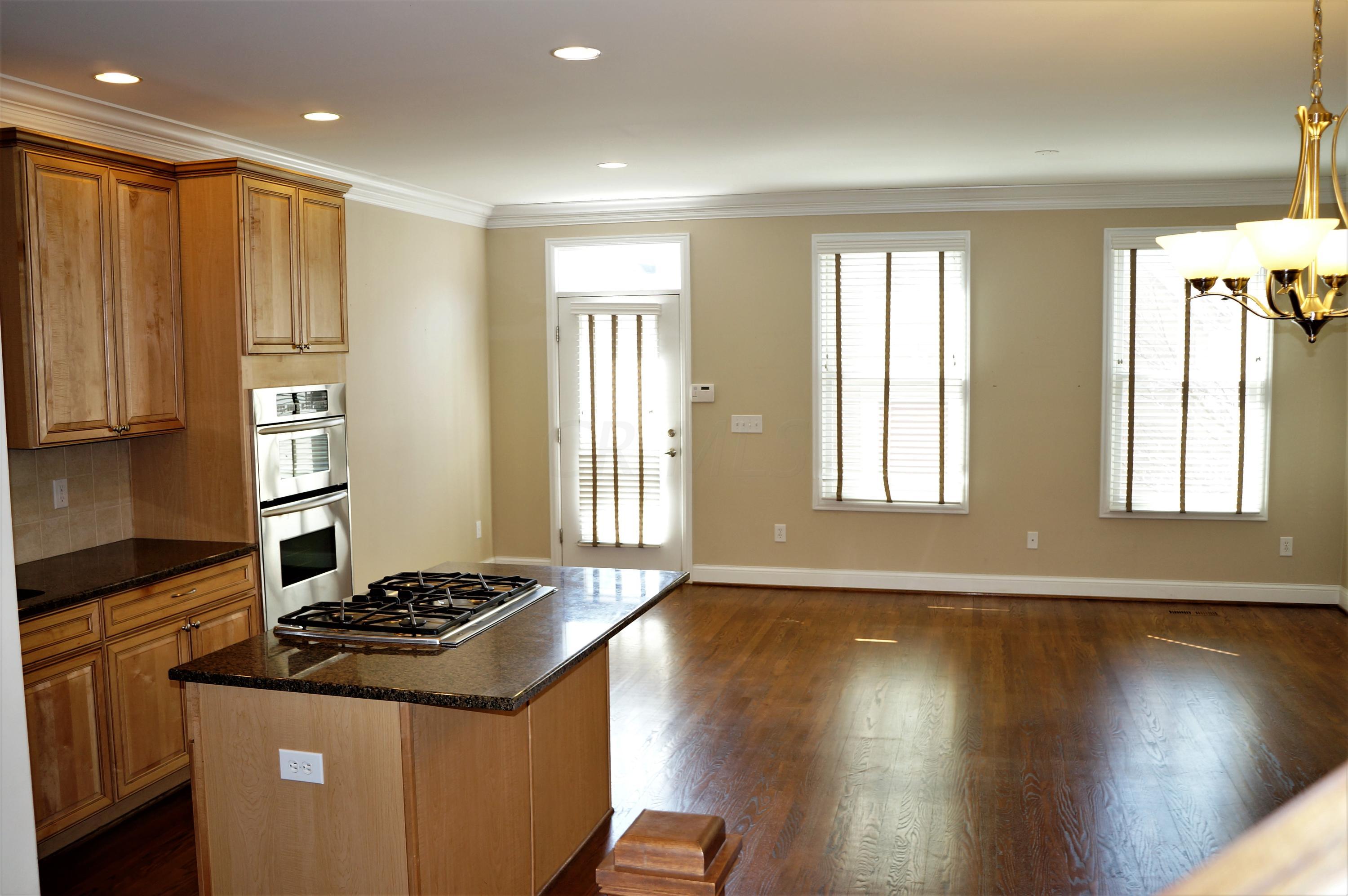 1013 Perry Street Columbus, OH 43201 - Photo 20 of 52