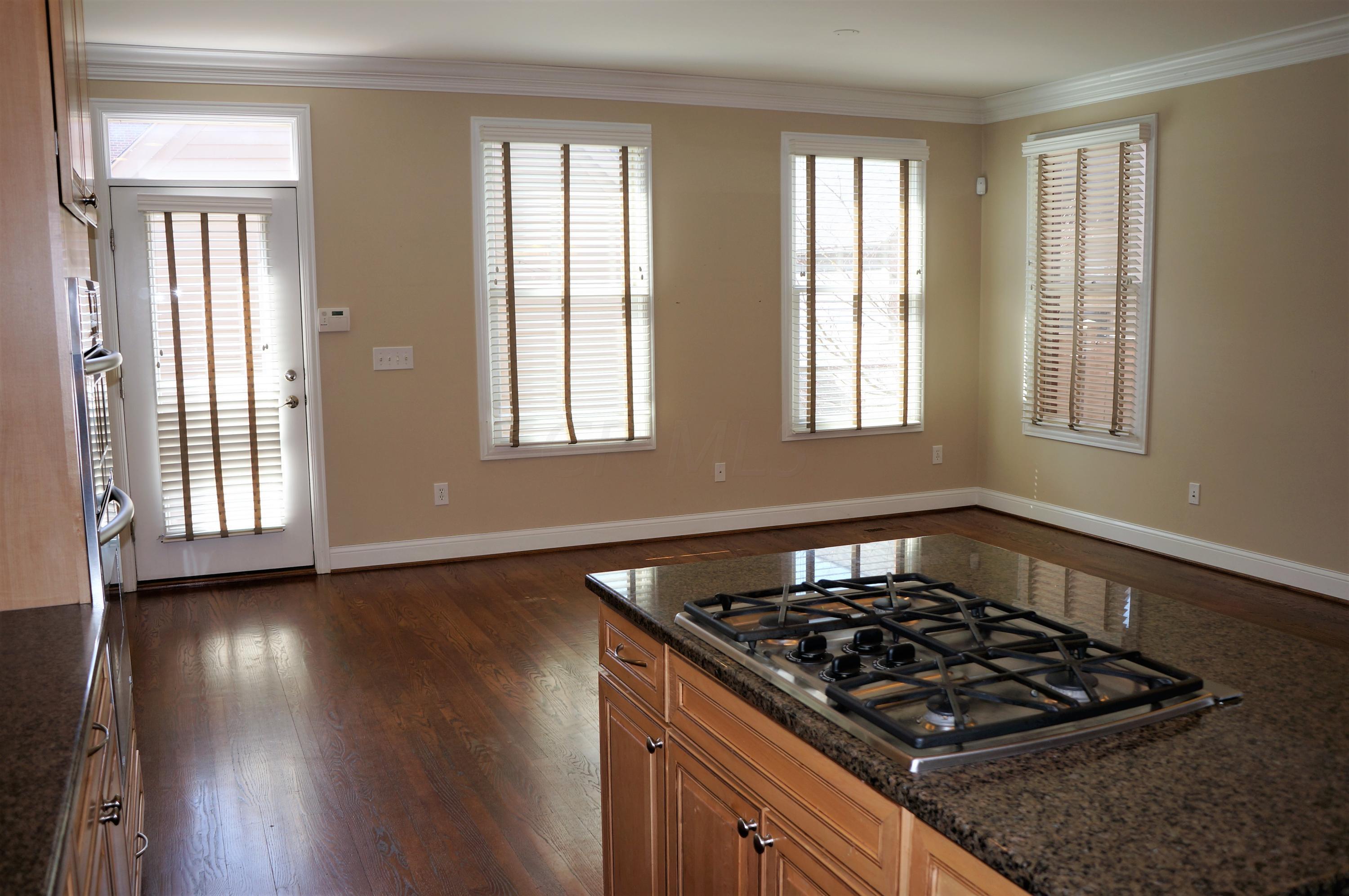 1013 Perry Street Columbus, OH 43201 - Photo 23 of 52