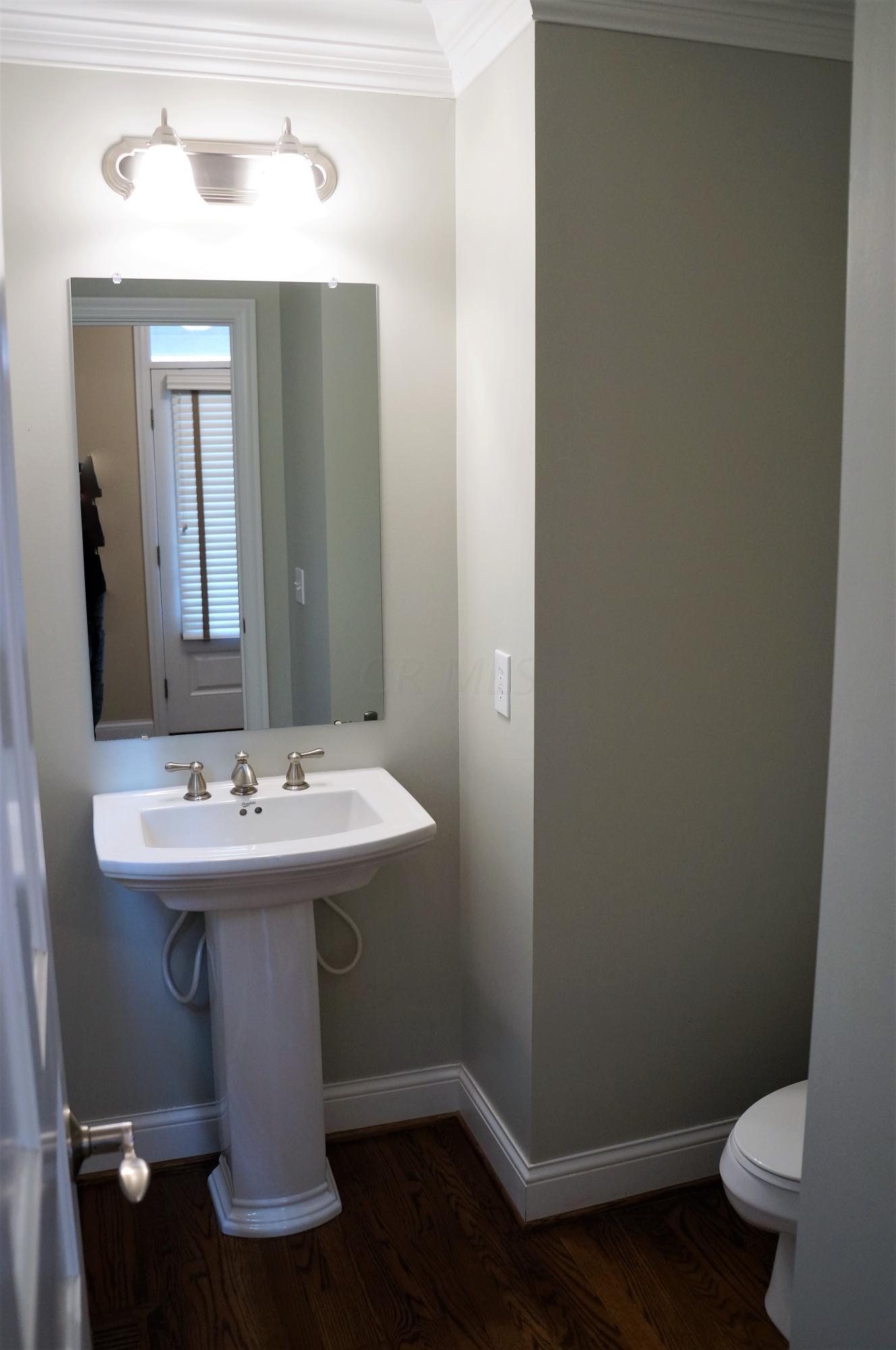 1013 Perry Street Columbus, OH 43201 - Photo 24 of 52