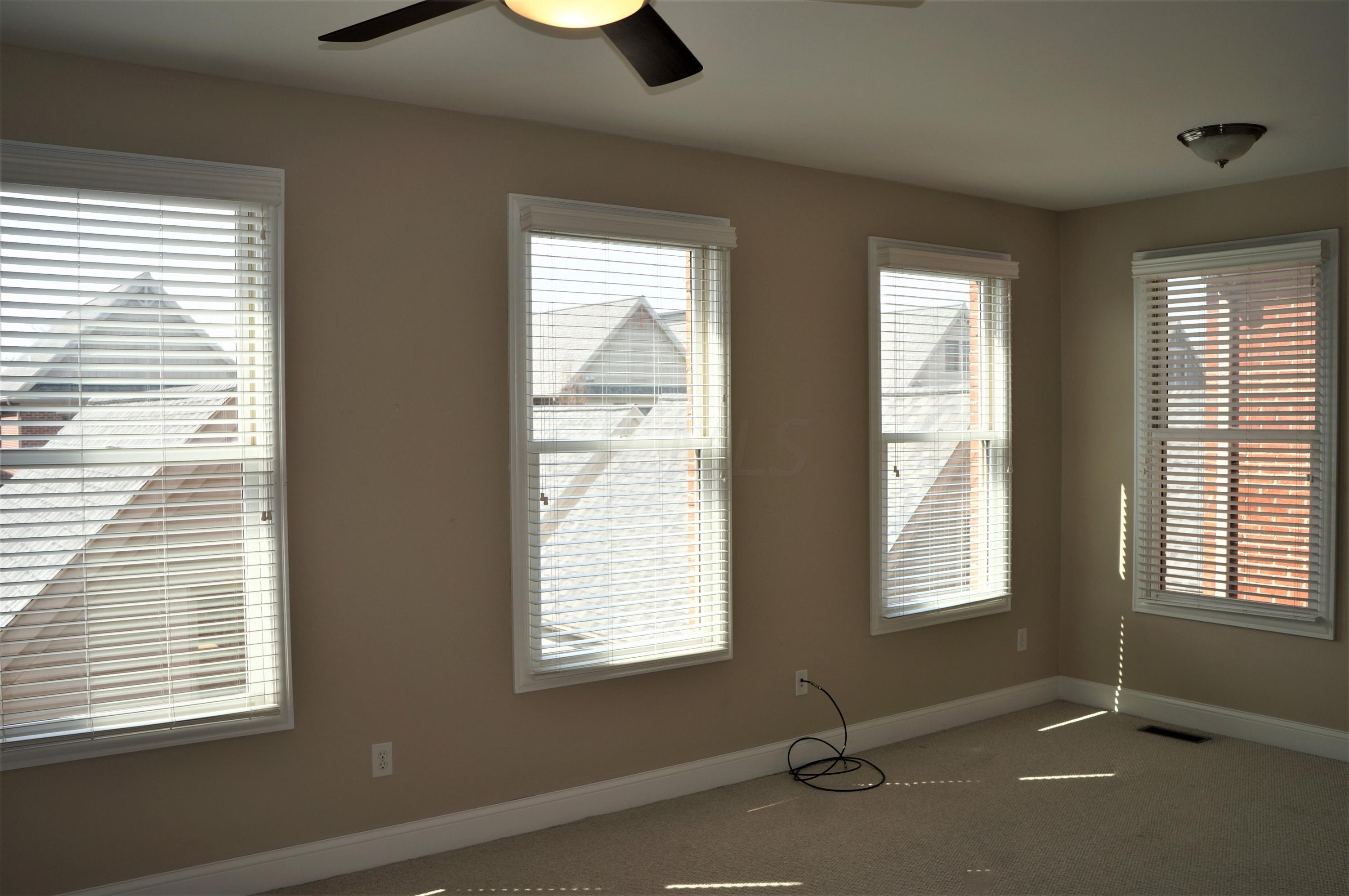 1013 Perry Street Columbus, OH 43201 - Photo 32 of 52