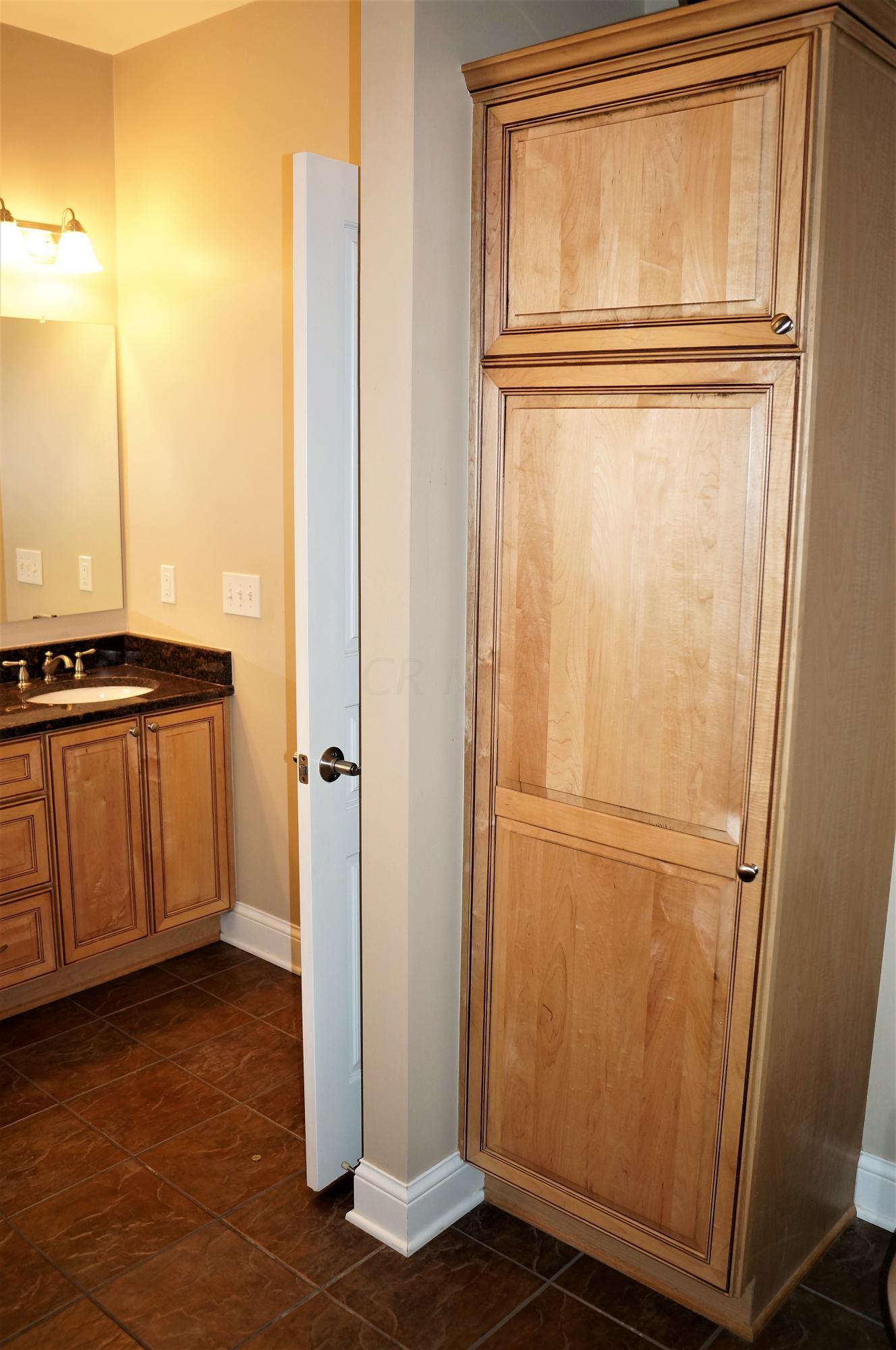 1013 Perry Street Columbus, OH 43201 - Photo 35 of 52