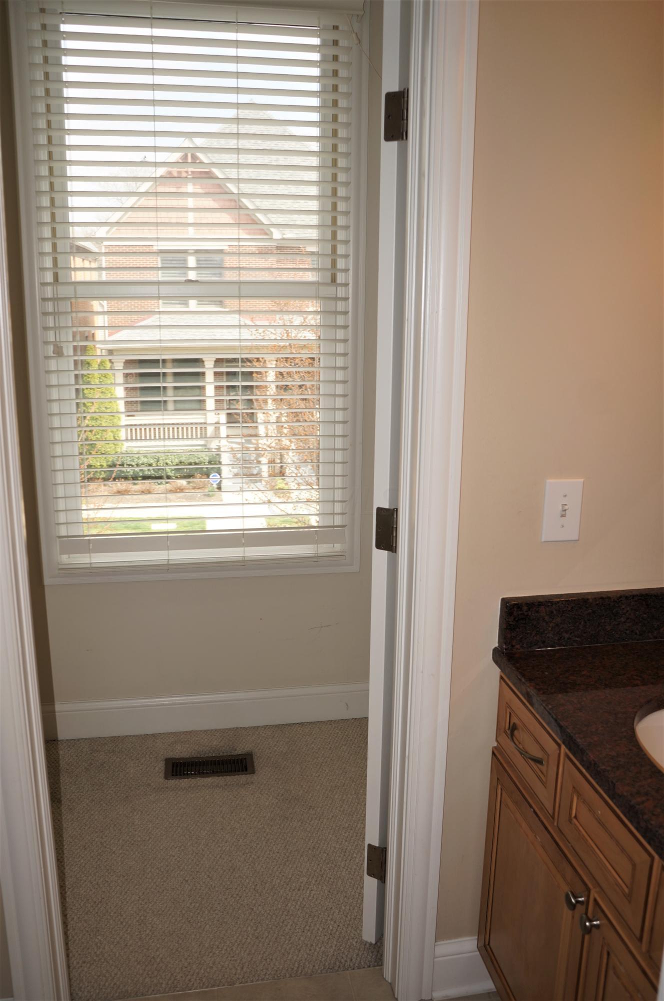 1013 Perry Street Columbus, OH 43201 - Photo 41 of 52