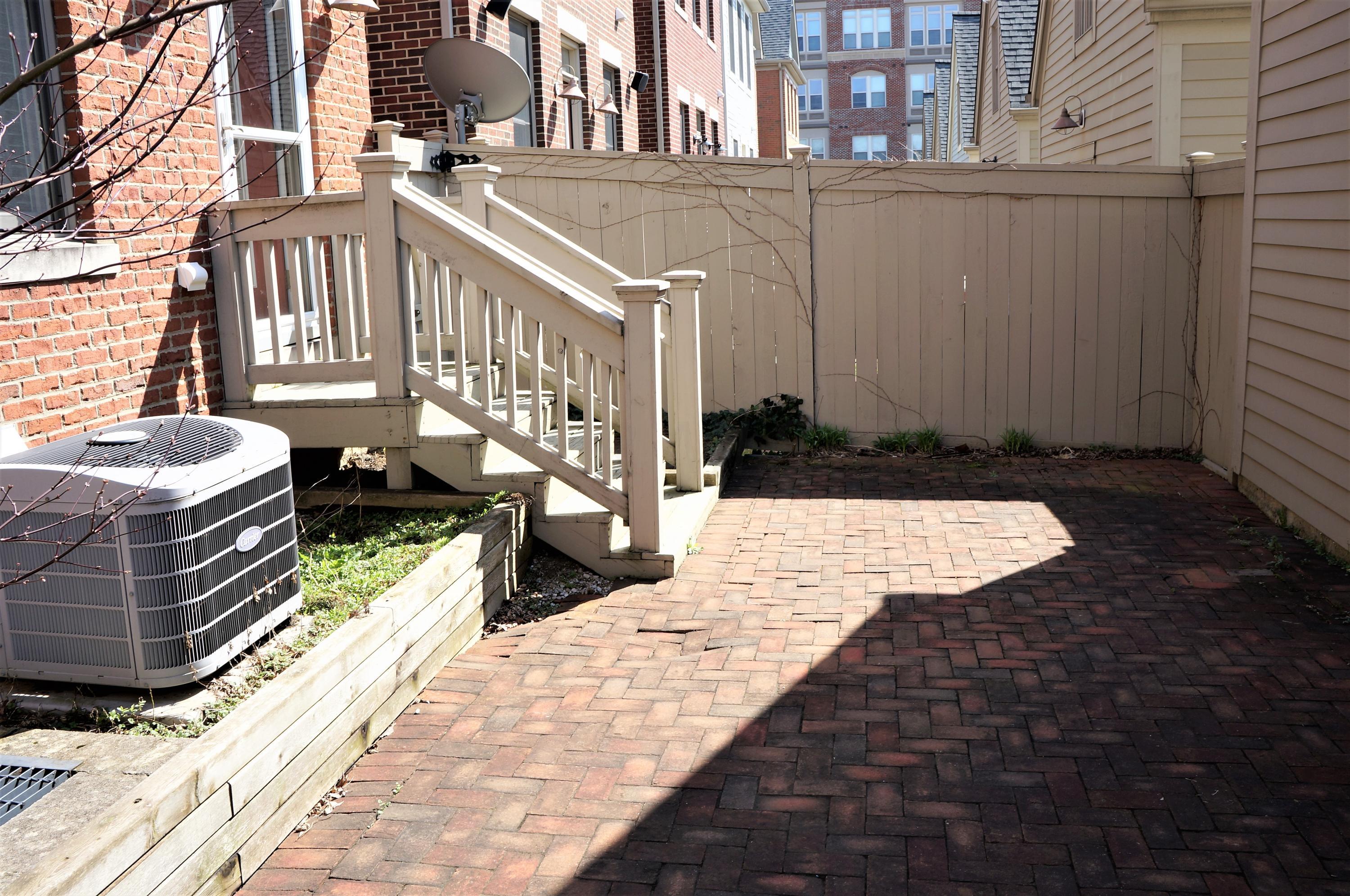 1013 Perry Street Columbus, OH 43201 - Photo 45 of 52