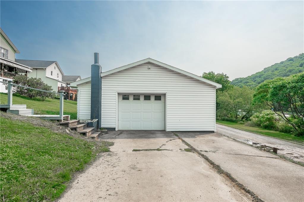 1121 Dixon Road Clymer, PA 15728 - Photo 29 of 37