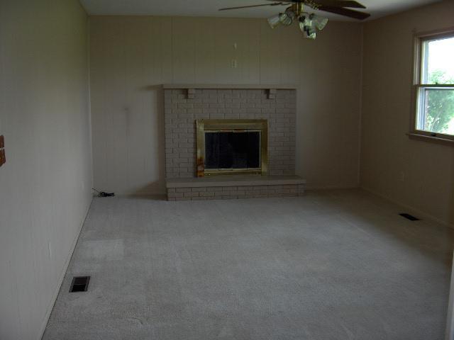 2732 South Tecumseh Road Springfield, OH 45502 - Photo 3 of 5