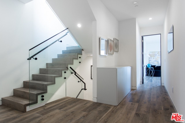 627 Indiana Avenue, Unit 1/2 Venice, CA 90291 - Photo 17 of 19