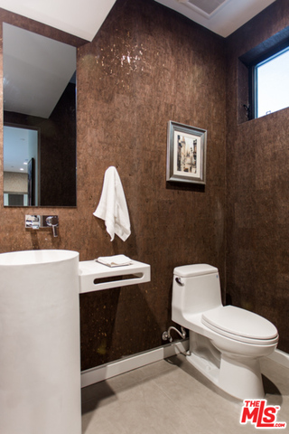 627 Indiana Avenue, Unit 1/2 Venice, CA 90291 - Photo 7 of 19