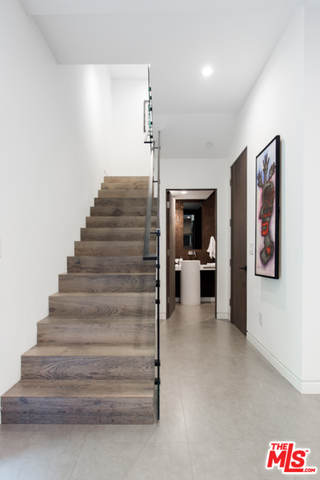 627 Indiana Avenue, Unit 1/2 Venice, CA 90291 - Photo 8 of 19