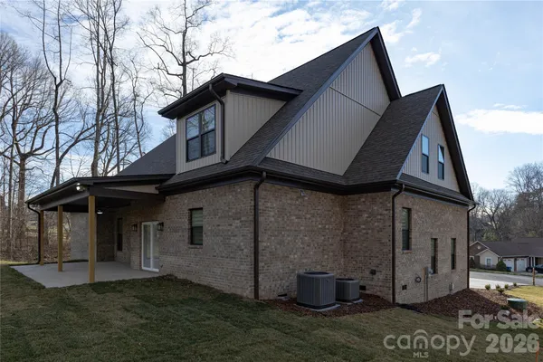 $949,000 | 3802 Lyle Creek Drive Northeast, Conover, NC 28613