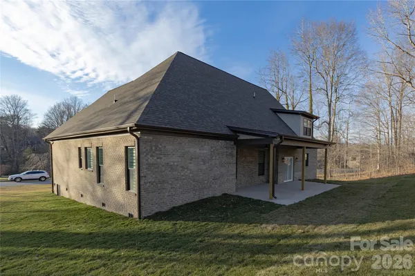$949,000 | 3802 Lyle Creek Drive Northeast, Conover, NC 28613