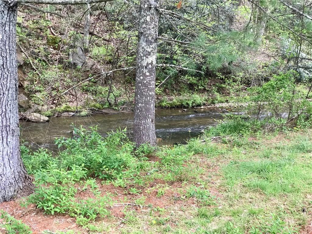 219 Sawmill Road McGrady, NC 28649 - Photo 5 of 12 Gallery Image 5