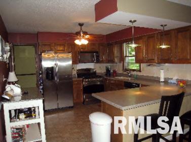 2830 Cabot Road Quincy, IL 62301 - Photo 2 of 6 Gallery Image 2