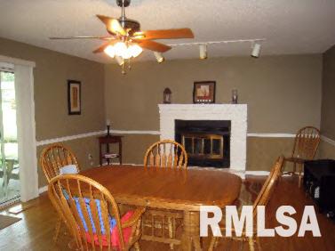 2830 Cabot Road Quincy, IL 62301 - Photo 3 of 6 Gallery Image 3