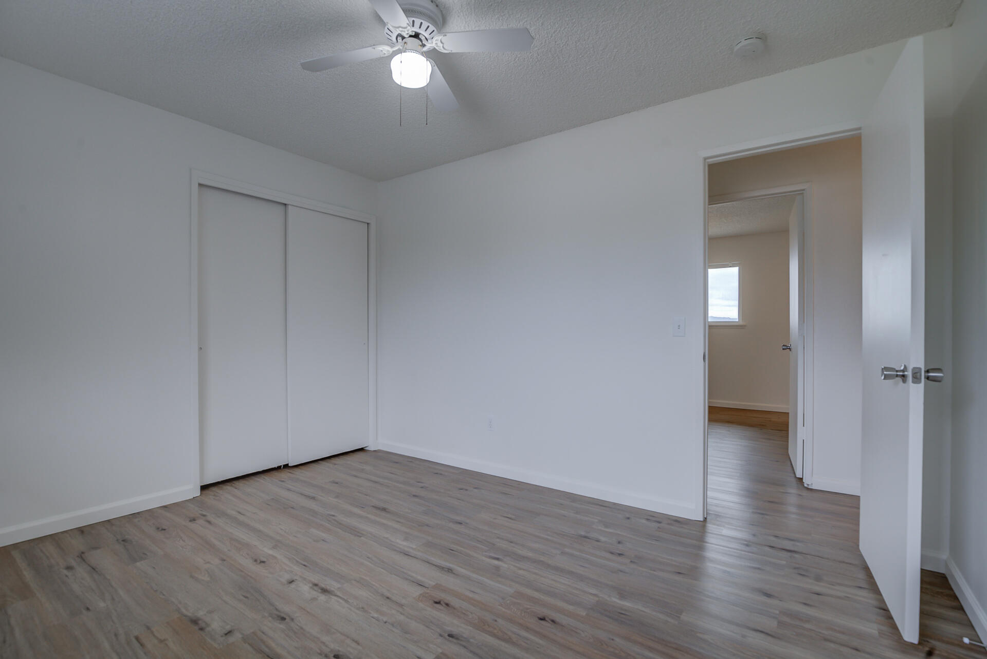 576 Ridge Road Redding, CA 96003 - Photo 19 of 32 Ridge-14