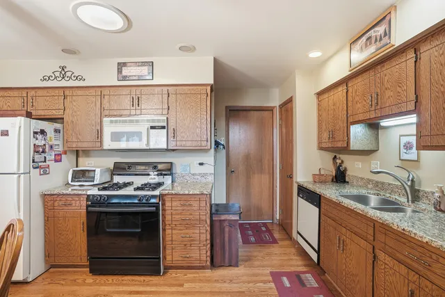 $335,000 | 10829 Minnesota Court, Orland Park, IL 60467