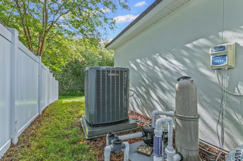 2724 North Portofino Road St. Augustine, FL 32092 - Photo 62 of 86 a backyard of a house with lots of green space
