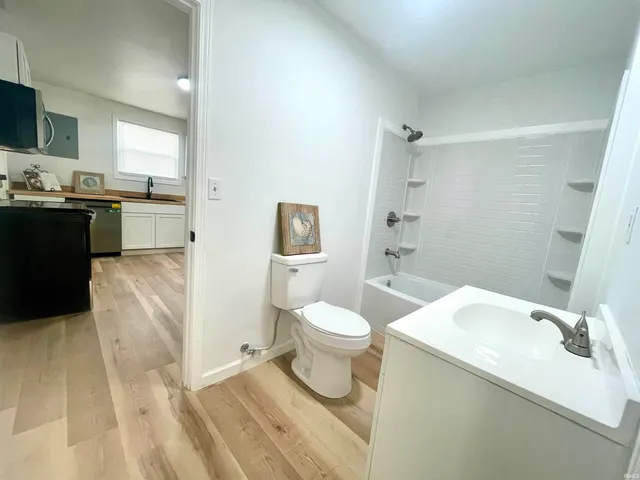 $240,000 | 723 North Cherry Street, Hartford City, IN 47348