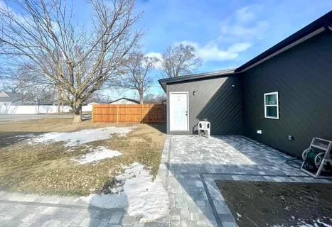 $240,000 | 723 North Cherry Street, Hartford City, IN 47348