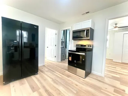 $240,000 | 723 North Cherry Street, Hartford City, IN 47348