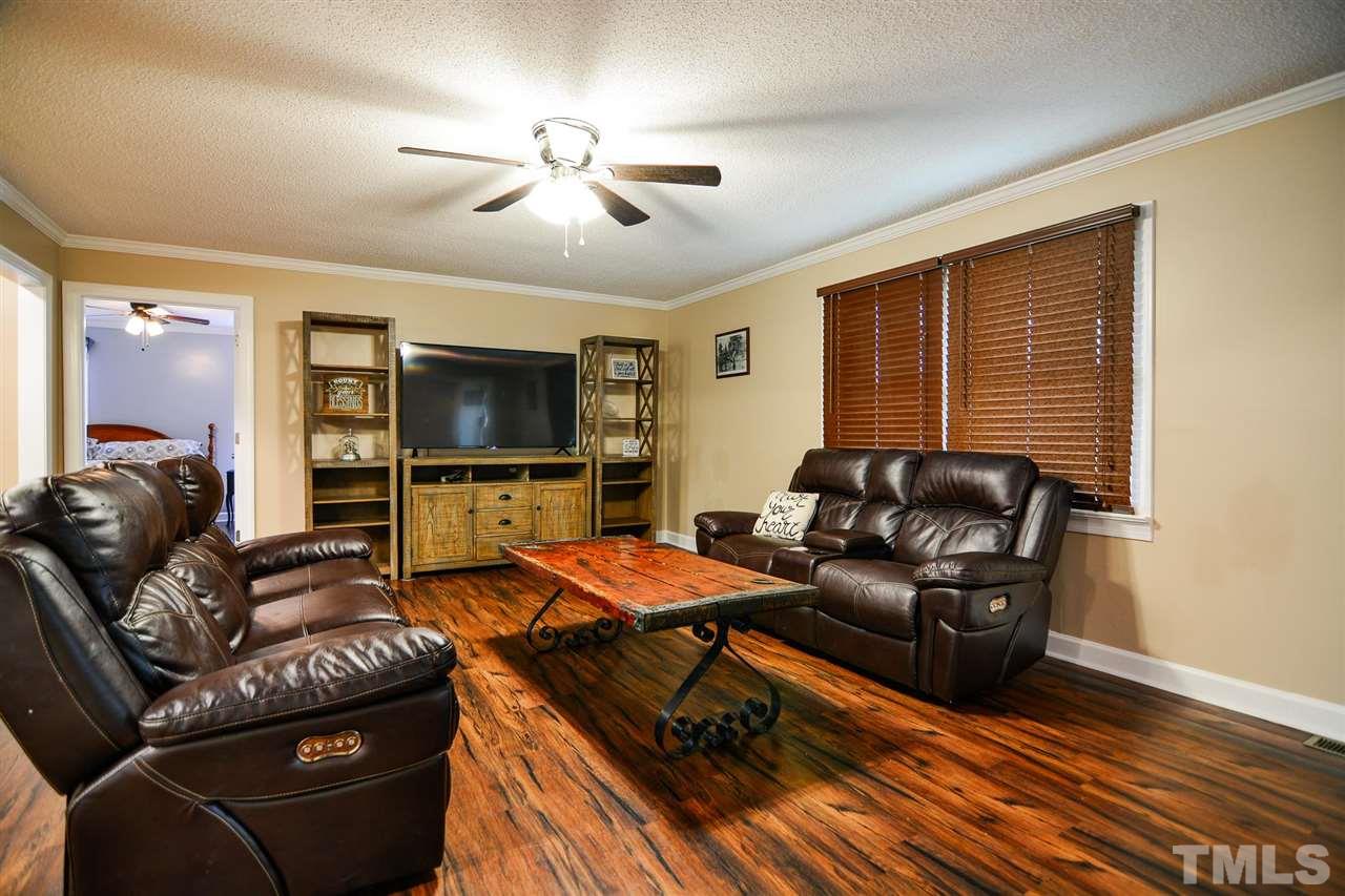 913 Pollock Road Kenly, NC 27542 - Photo 11 of 30 Gallery Image 11