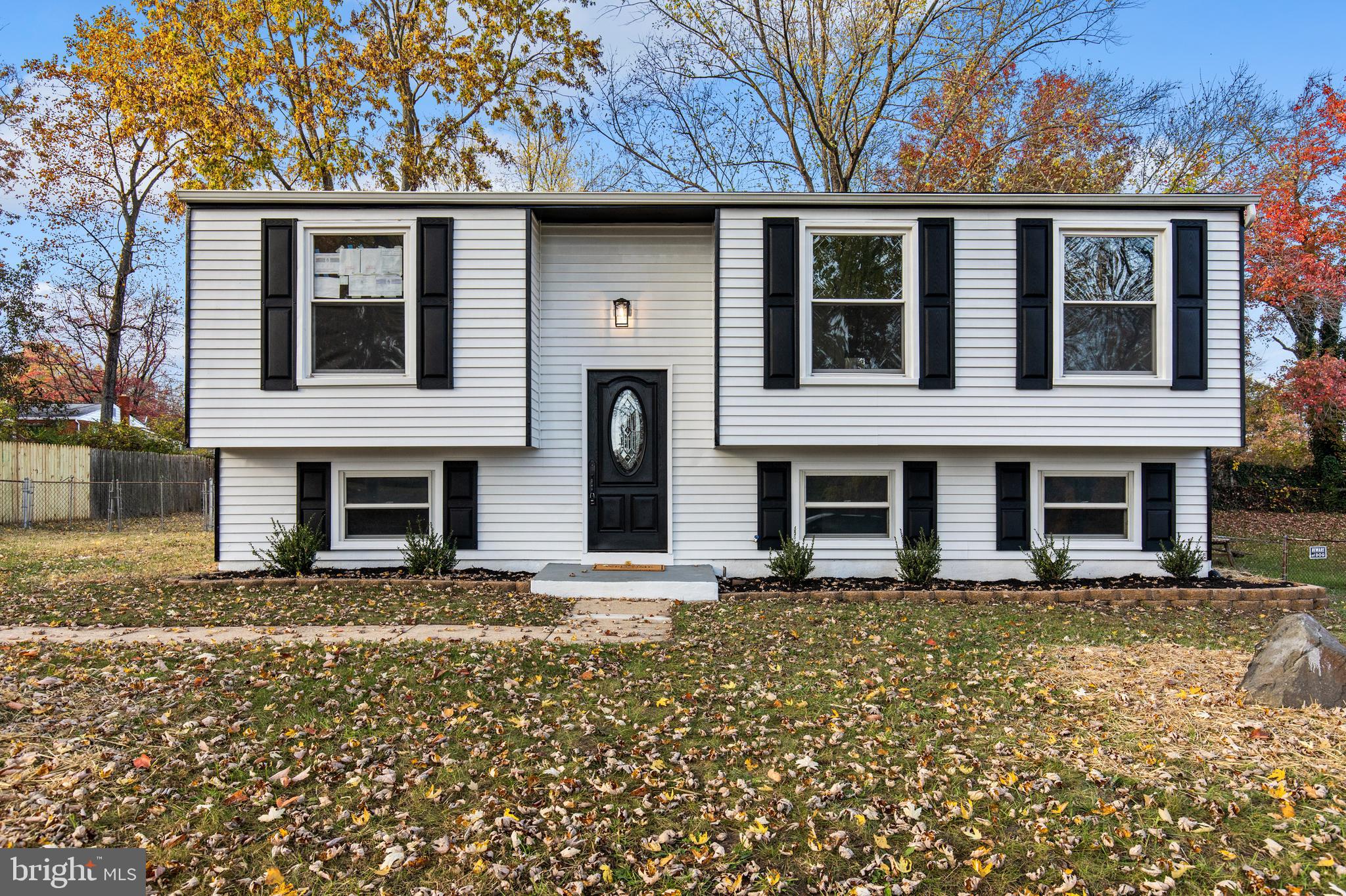 6320 Clinton Way Clinton, MD 20735 - Photo 3 of 66 Gallery Image 3