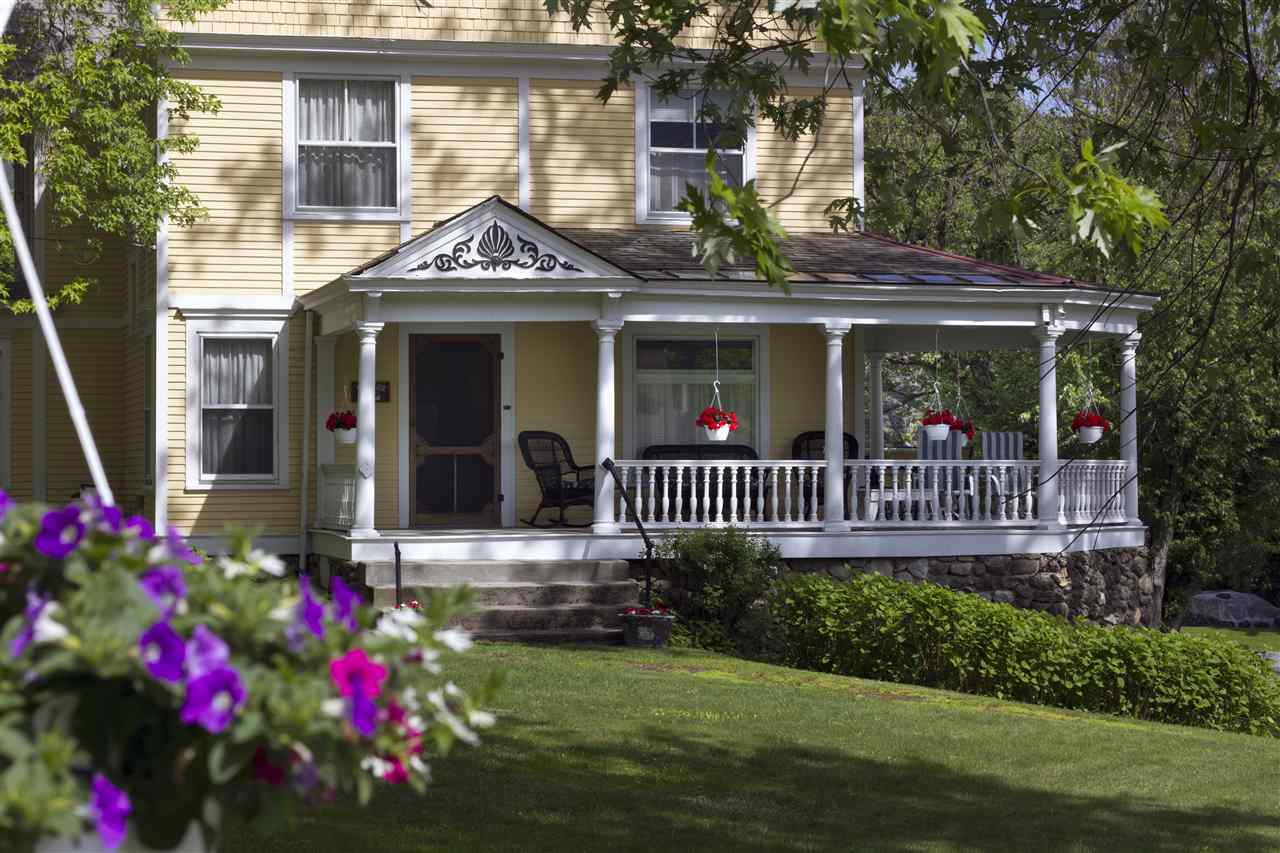 38 Spruce Street Manchester, VT 05255 - Photo 4 of 33 Gallery Image 4