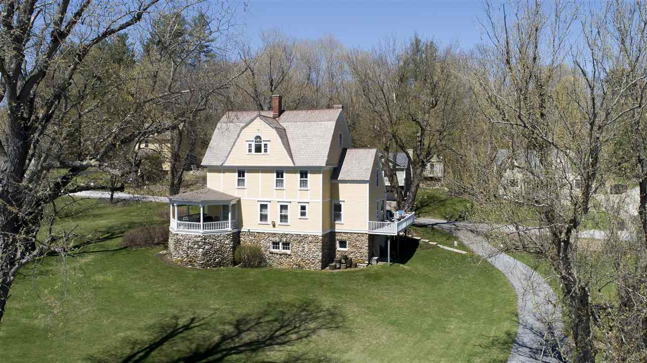38 Spruce Street Manchester, VT 05255 - Photo 10 of 33 Gallery Image 10