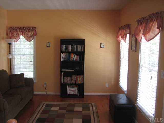9604 Elham Court Raleigh, NC 27615 - Photo 3 of 10 Gallery Image 3