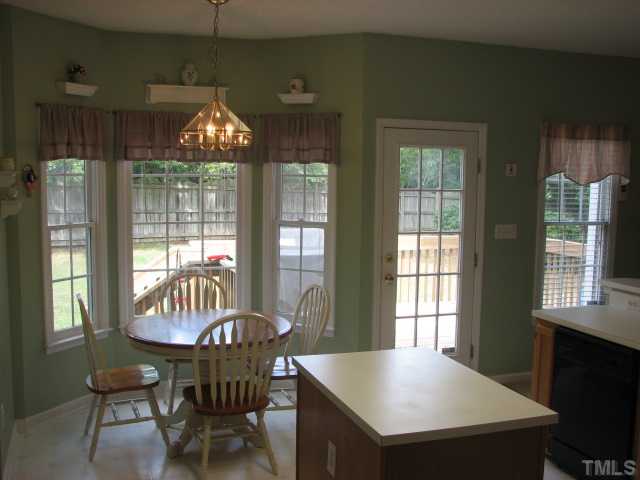 9604 Elham Court Raleigh, NC 27615 - Photo 8 of 10 Gallery Image 8