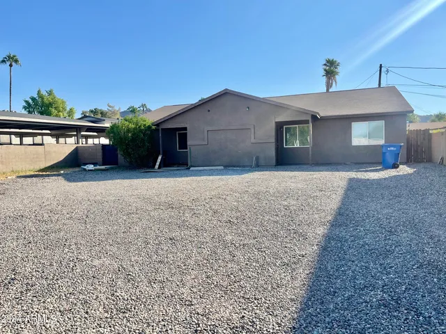 $2,250 | 9609 North 13th Street, Unit 2, Phoenix, AZ 85020
