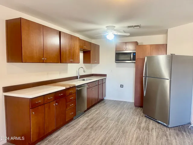 $2,250 | 9609 North 13th Street, Unit 2, Phoenix, AZ 85020