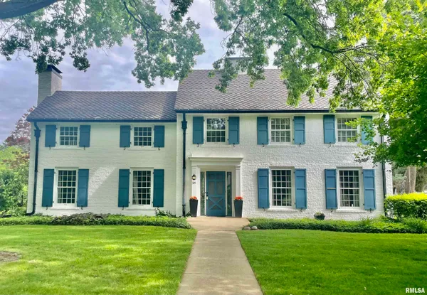 $450,000 | 345 Park Ln Drive, Galesburg, IL 61401