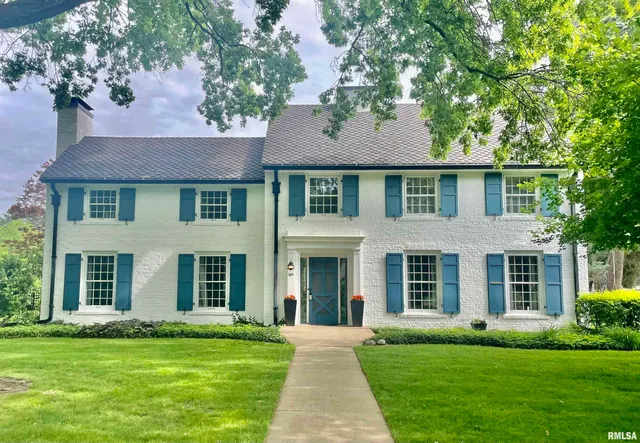 $465,000 | 345 Park Ln Drive, Galesburg, IL 61401