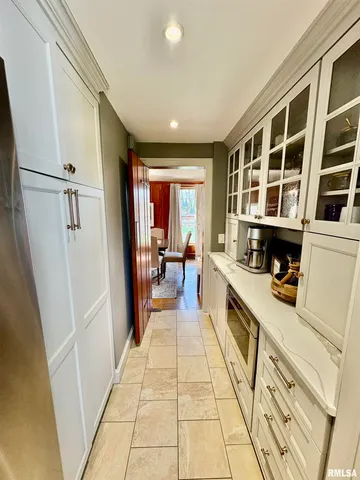 $465,000 | 345 Park Ln Drive, Galesburg, IL 61401