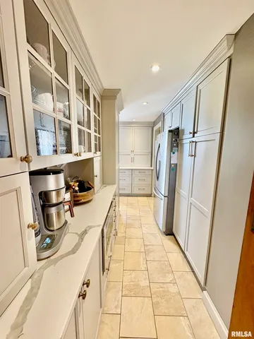 $465,000 | 345 Park Ln Drive, Galesburg, IL 61401